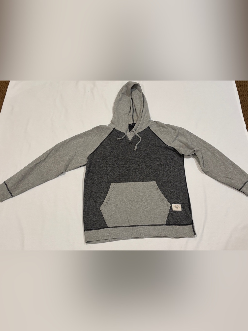 Kinetix Casual Luxury Men’s L Gray Colorblock Pullover Hoodie